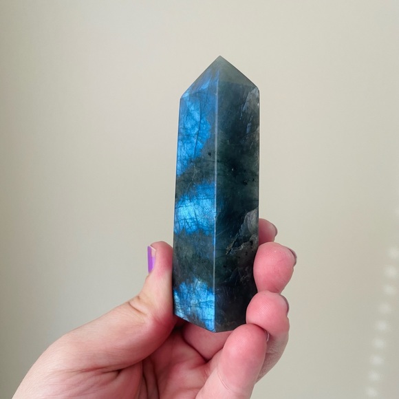 Labradorite Tower - Picture 6 of 10